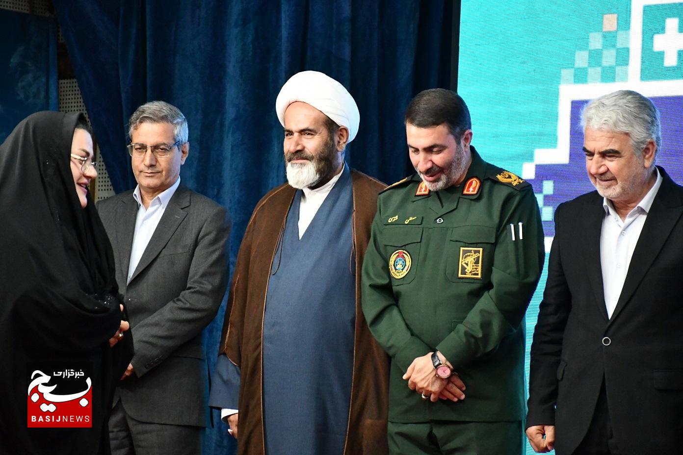 تجلیل سپاه فتح از خبرنگاران کهگیلویه و بویراحمد تجلیل سپاه فتح از خبرنگاران کهگیلویه و بویراحمد