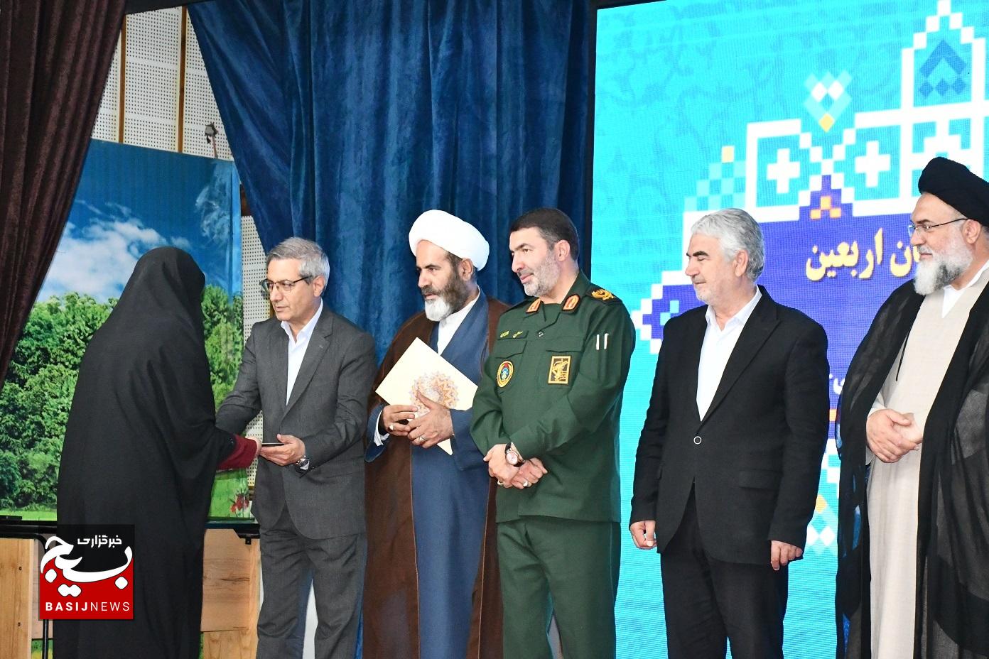 تجلیل سپاه فتح از خبرنگاران کهگیلویه و بویراحمد تجلیل سپاه فتح از خبرنگاران کهگیلویه و بویراحمد
