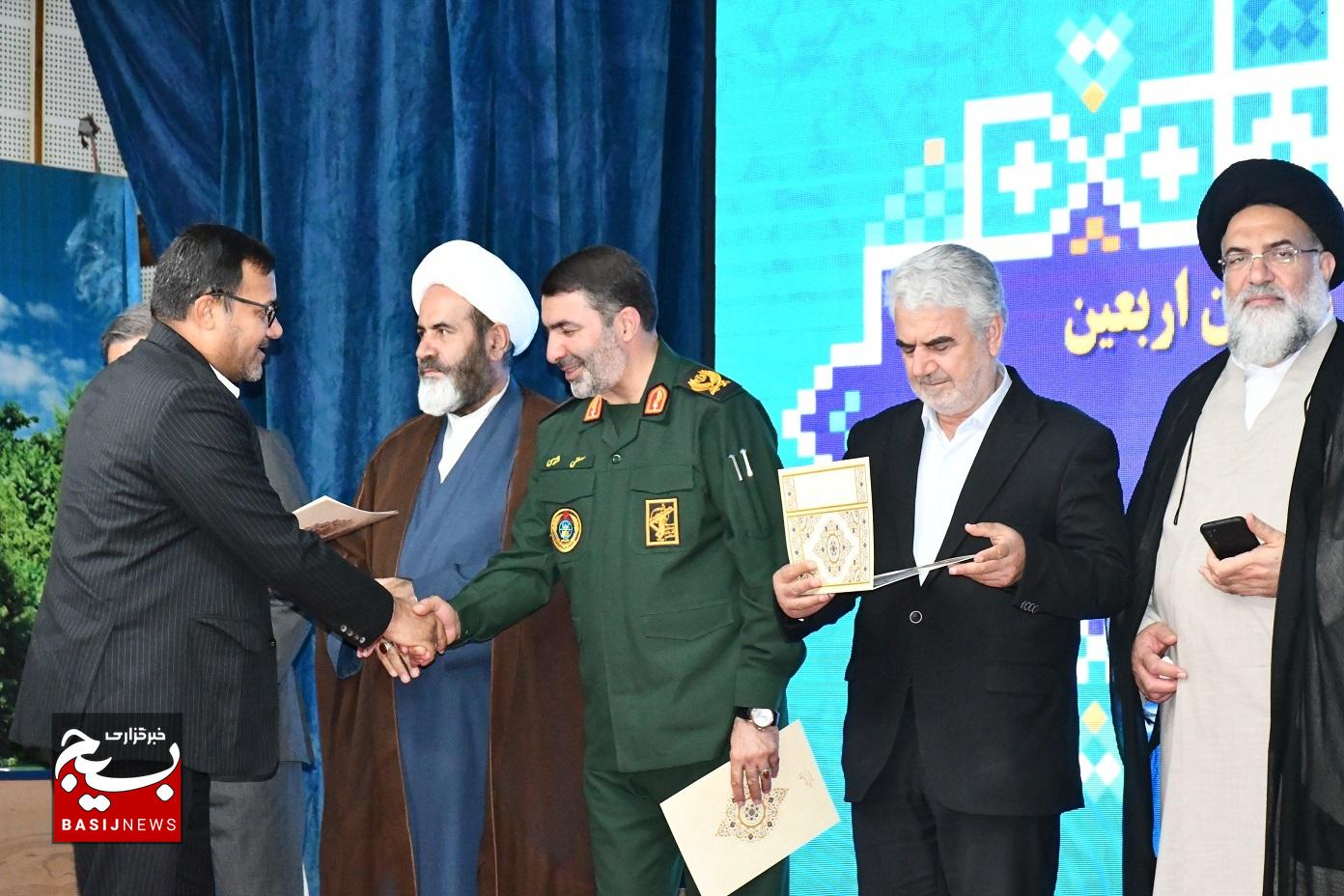 تجلیل سپاه فتح از خبرنگاران کهگیلویه و بویراحمد تجلیل سپاه فتح از خبرنگاران کهگیلویه و بویراحمد