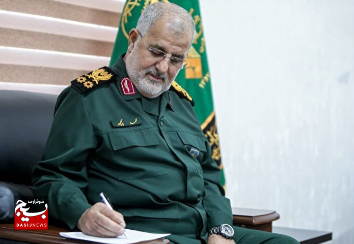 سرلشکر پاکپور: «وحدت» کلید پیروزی و رهایی ملت‌ها از سلطه استکبار است