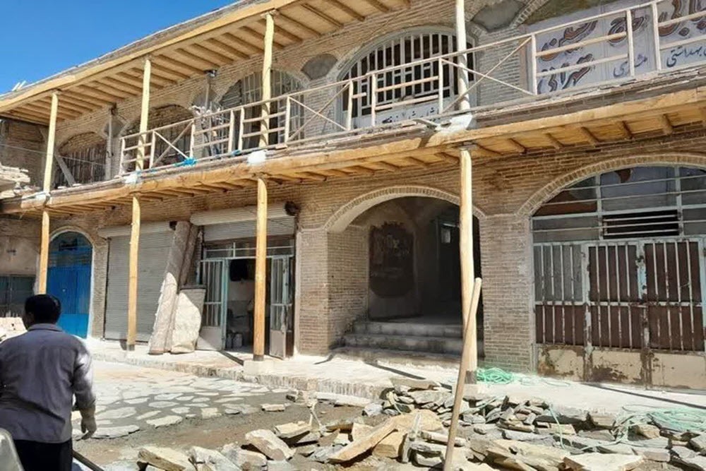 آغاز فاز سوم مرمت کاروانسرای تاریخی سعادت نهاوند با ۴۰۰ میلیون تومان اعتبار