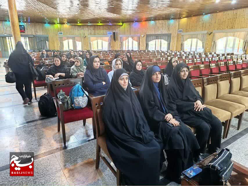 “از نشاط ورزشی تا دانش هوش مصنوعی: پایگاه بسیج کوثر مدیریت اکتشاف پیشرو در ارتقاء فرهنگی و علمی خواهران”