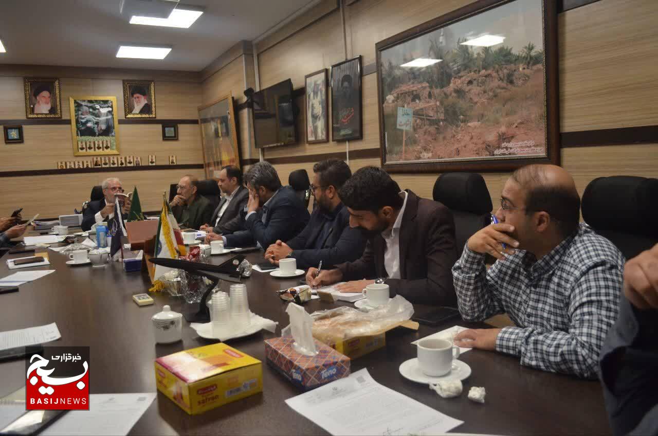 هماندیشی فرماندهان پایگاههای بسیج شرکت ملی نفت ایران؛ برنامهریزی برای حماسهآفرینی در هفته دفاع مقدس هماندیشی فرماندهان پایگاههای بسیج شرکت ملی نفت ایران؛ برنامهریزی برای حماسهآفرینی در هفته دفاع مقدس