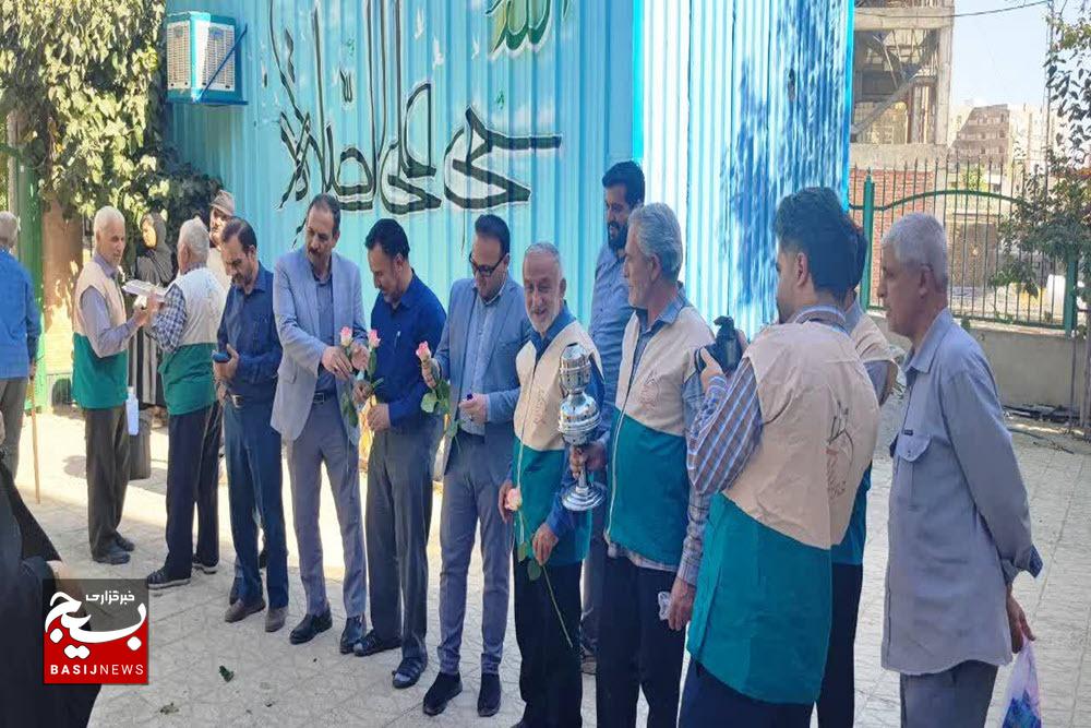 اعزام کاروان مهر درخشان شهرستان بهار به مشهد مقدس
