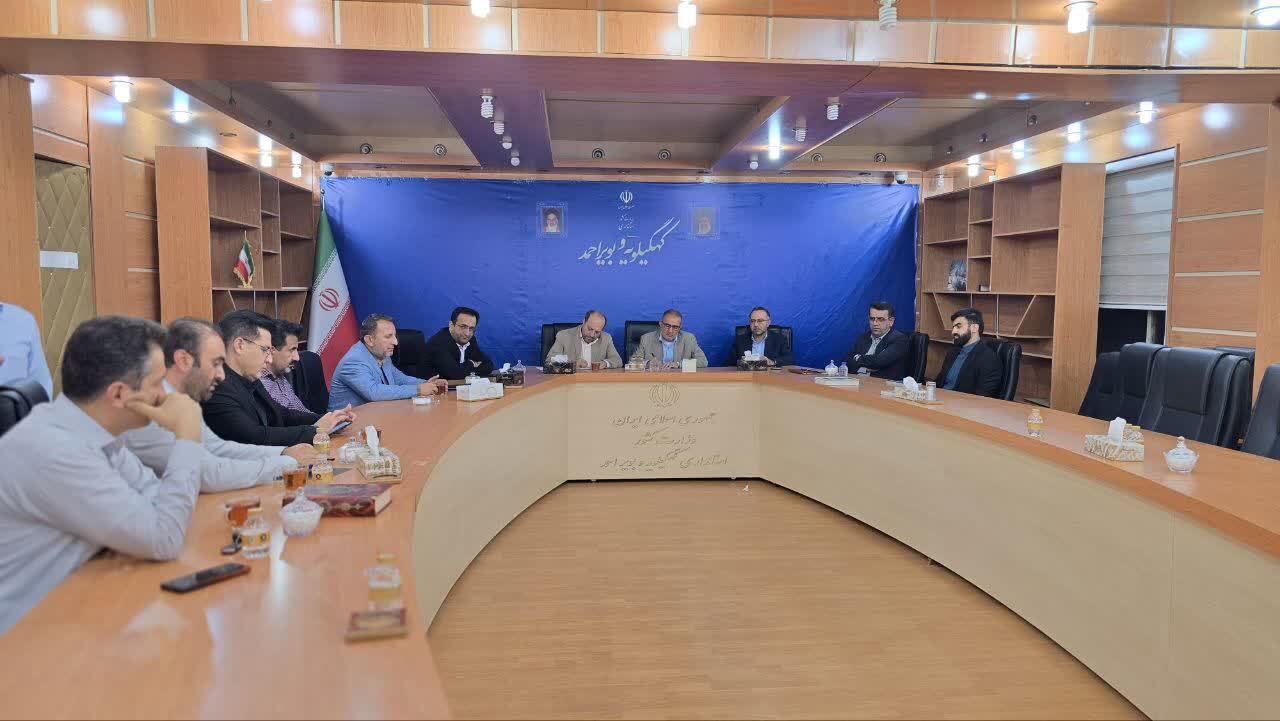 نشست رئیس سازمان بسیج علمی، پژوهشی و فناوری با استاندار کهگیلویه و بویراحمد