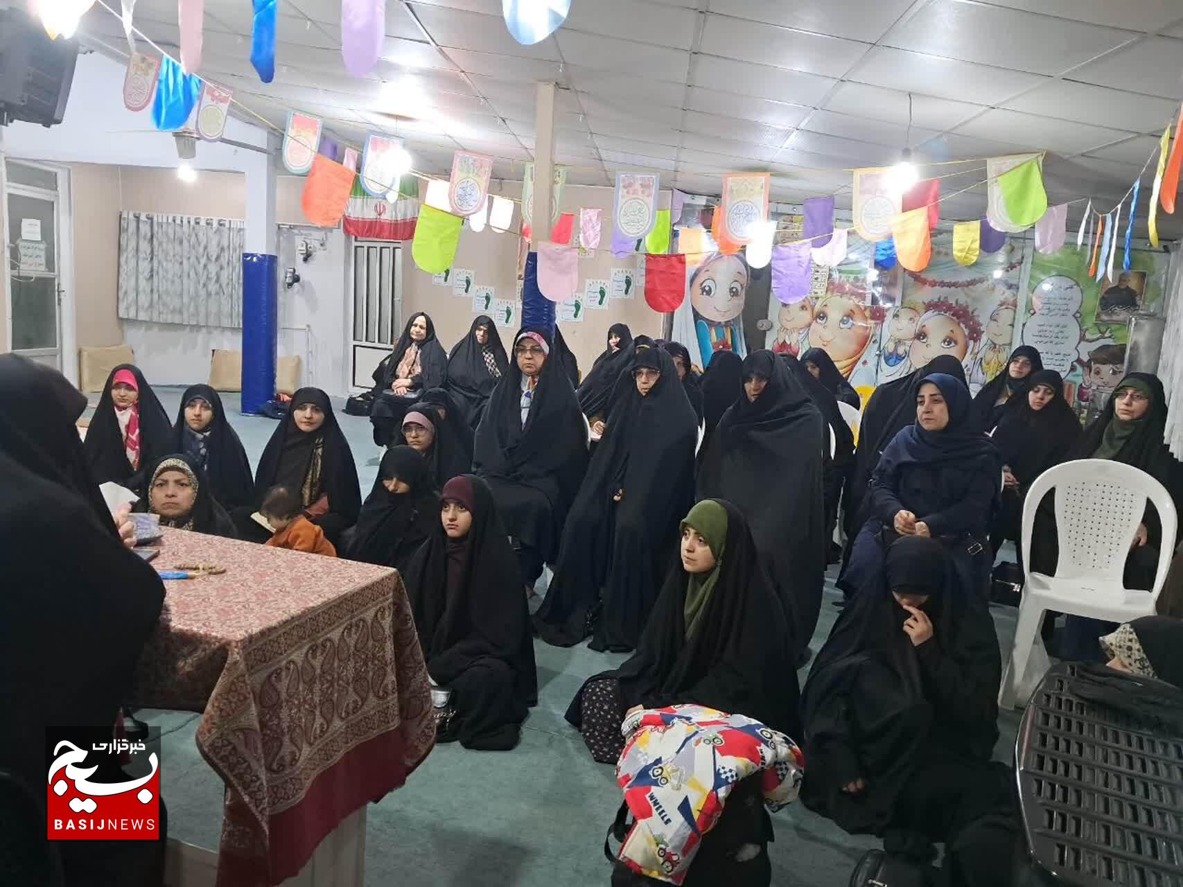 پایگاه مسجد حضرت فاطمه زهرا (س) رشت با محوریت خانواده،زمینهساز تربیت نسل نو شده است پایگاه مسجد حضرت فاطمه زهرا (س) رشت با محوریت خانواده،زمینهساز تربیت نسل نو شده است
