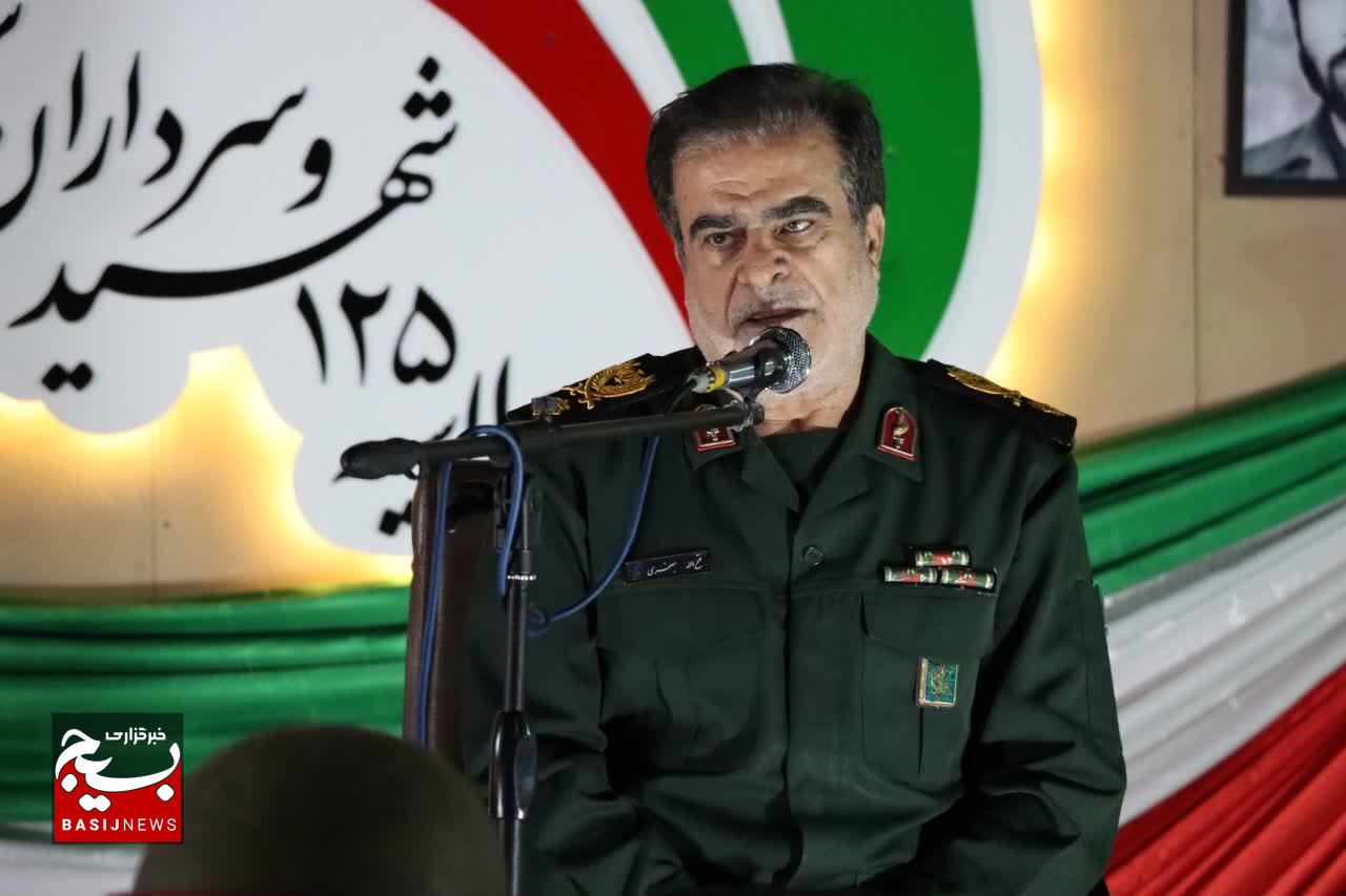 یاد شهدا؛ ضامن ایستادگی ملت ایران در برابر هر متجاوز یاد شهدا؛ ضامن ایستادگی ملت ایران در برابر هر متجاوز