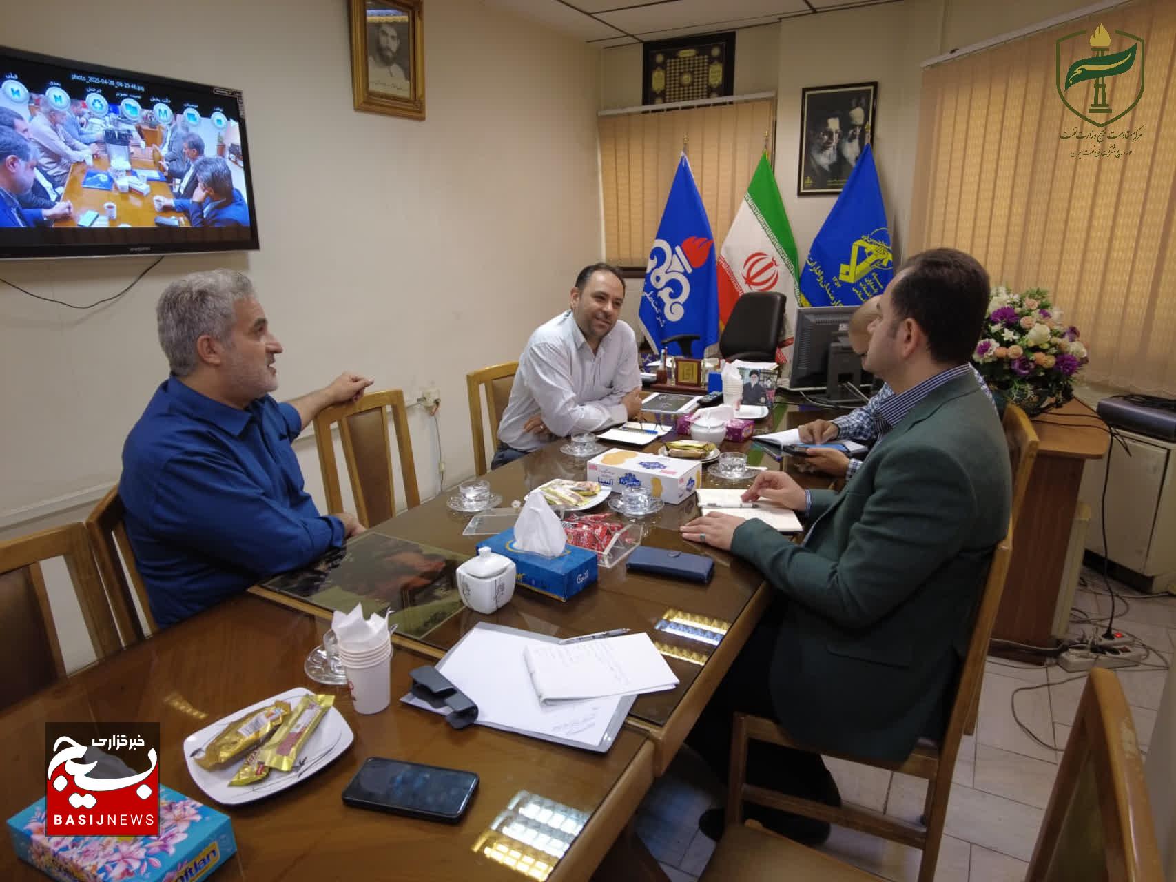 دیدار معاون روابط عمومی و فضای مجازی بسیج وزارت نفت از پایگاه شهید نوبخت؛ برنامه‌ریزی برای هفته دفاع مقدس و تقویت روابط عمومی