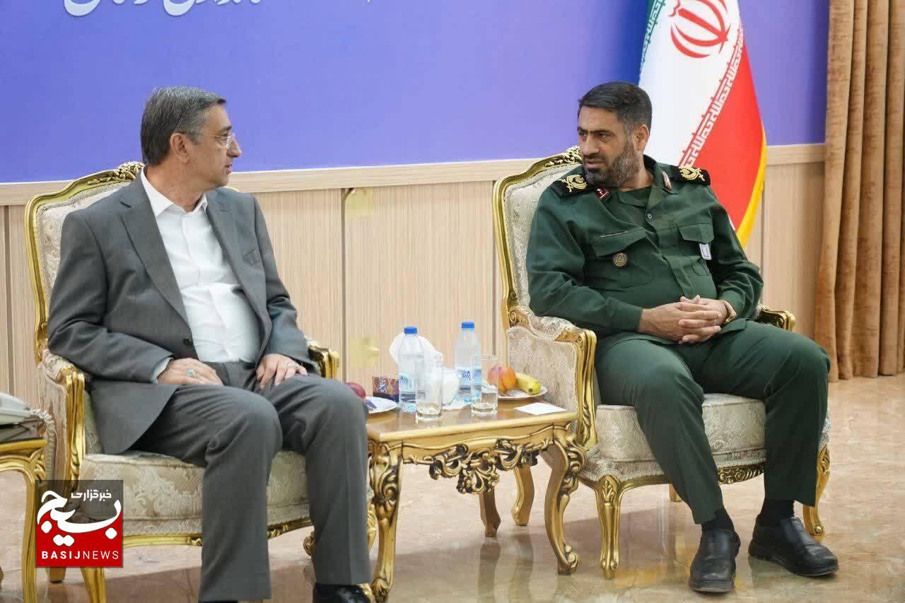 پاسداشت همدلی در روزهای سخت؛ سردار باقری از استاندار لرستان قدردانی کرد