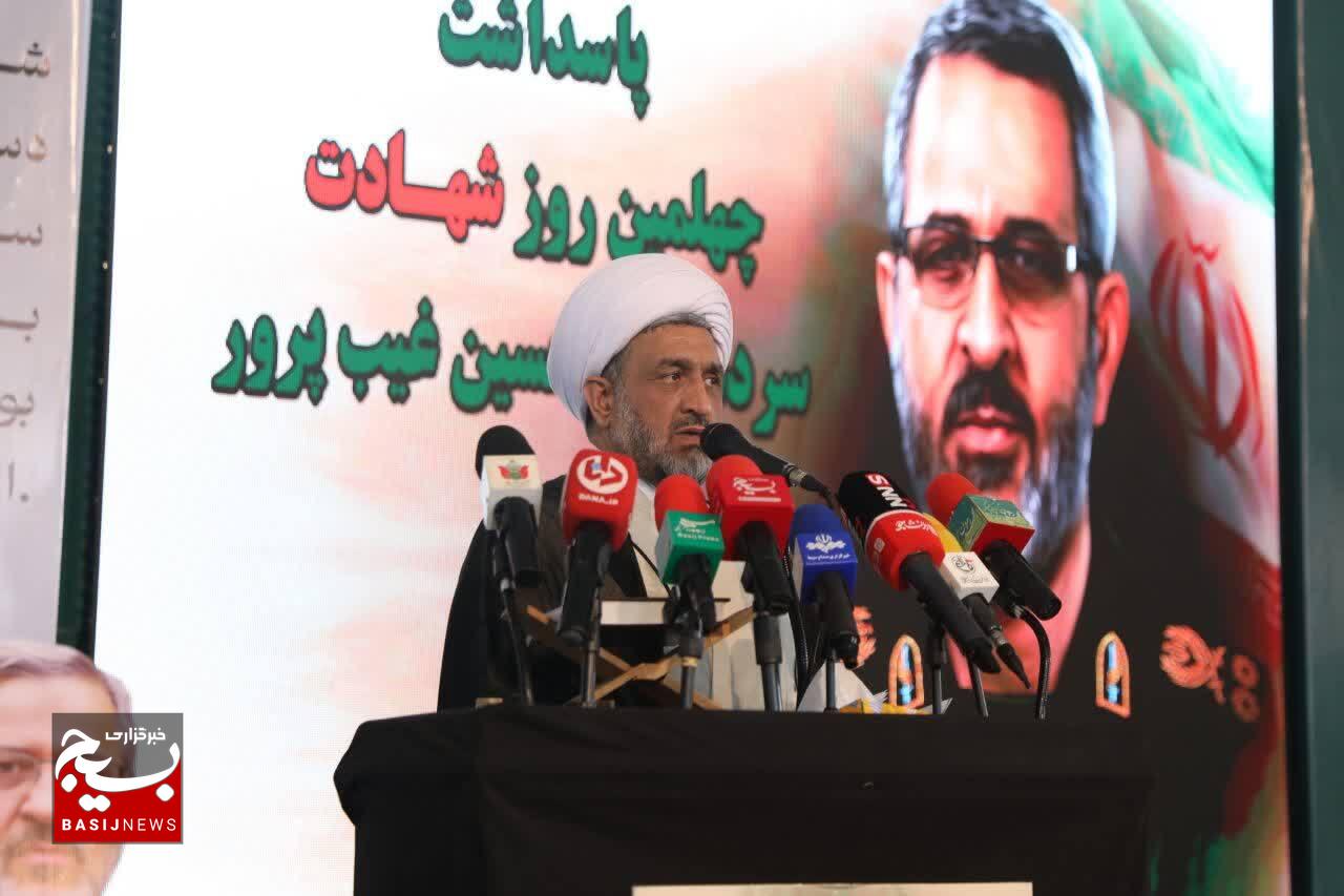 شهید غیبپرور، مدیری مدبر، متفکر، ولایتمدار، بااخلاق، بابصیرت و دارای سلامت نفس بود شهید غیبپرور، مدیری مدبر، متفکر، ولایتمدار، بااخلاق، بابصیرت و دارای سلامت نفس بود