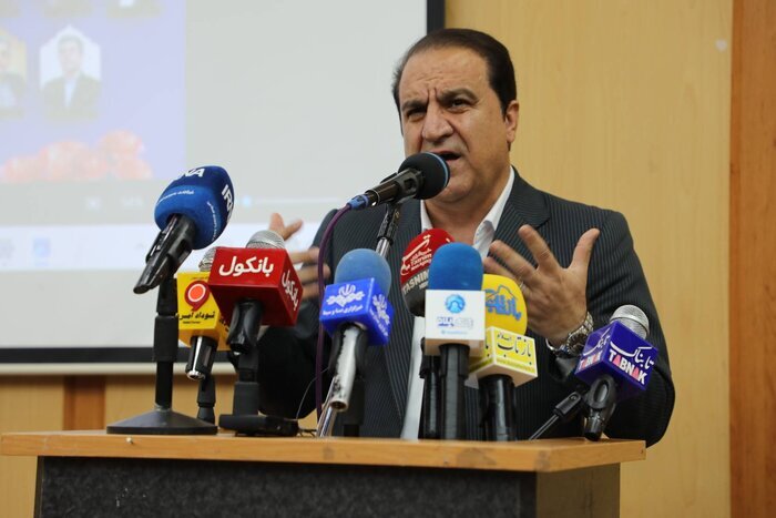 ۳.۵ ساعت گفت‌وگوی بی‌پرده با طعم نقادی، دغدغه‌مندی و نمره بیست خبرنگاران ایلامی