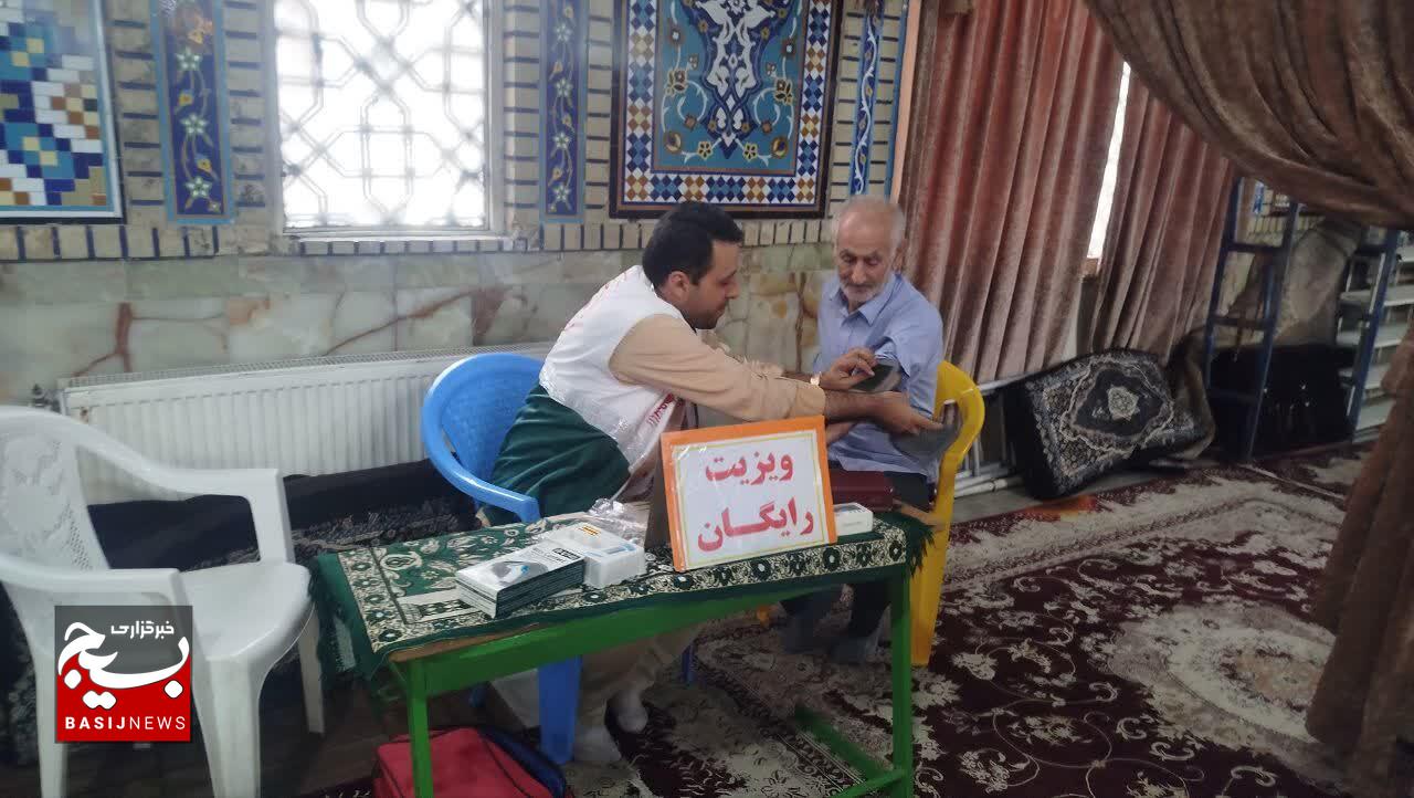 مردم با وحدت، وفاق ملی و پیروی از فرامین رهبر، پاسخی محکم به دشمن دادند