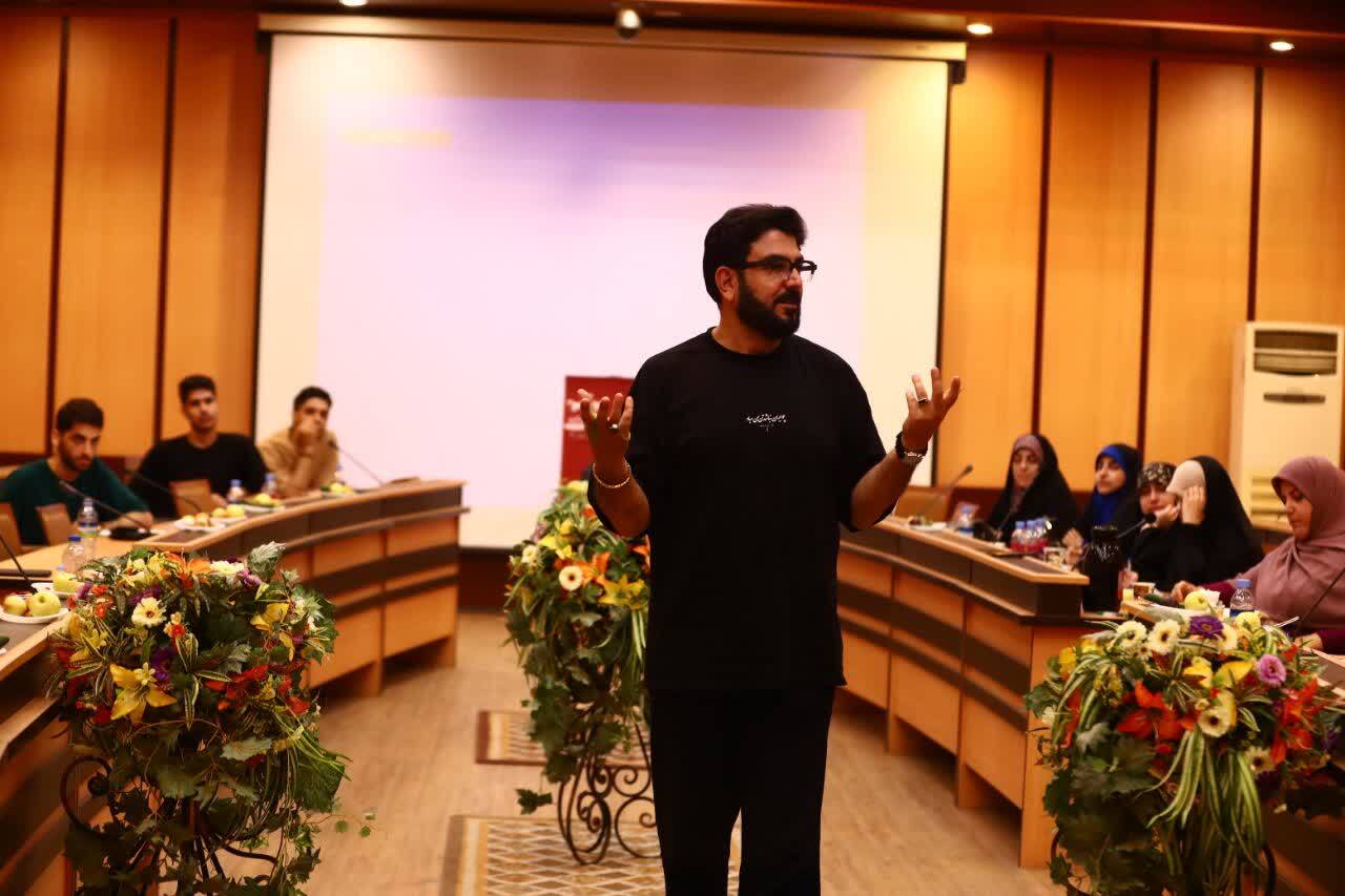 کتاب «مأمن» در رشت رونمایی شد