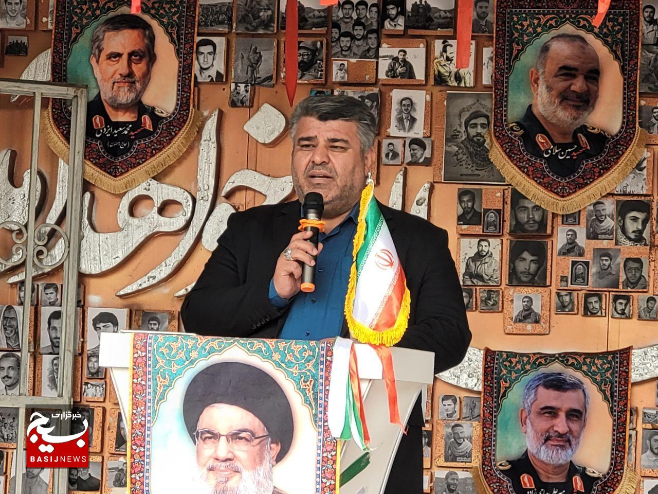 سال تحصیلی جدید، پنجره‌ای به سوی تمدن‌سازی/آیین آغاز سال تحصیلی در شهرستان ساوجبلاغ برگزار شد