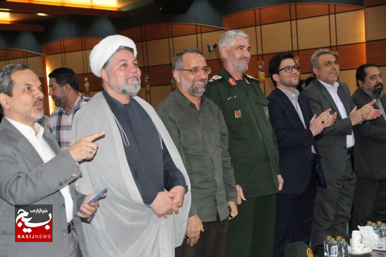 “یاد یاران” در صنعت نفت: حماسه دفاع مقدس با طنین سرودهای امیدبخش فرزندان ایران