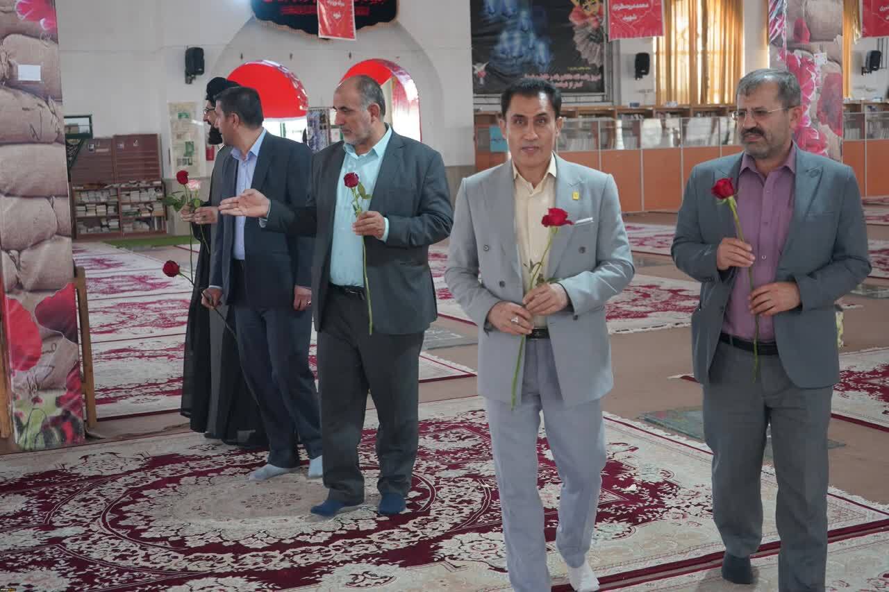 تجلیل از اساتید رزمنده و بسیجی دانشگاه فرهنگیان استان