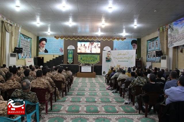 نشست جامعه اطلاعاتی لشکر ۲۷ محمد رسولالله (ص) با حضور فرمانده نیروی زمینی سپاه برگزار شد نشست جامعه اطلاعاتی لشکر ۲۷ محمد رسولالله (ص) با حضور فرمانده نیروی زمینی سپاه برگزار شد