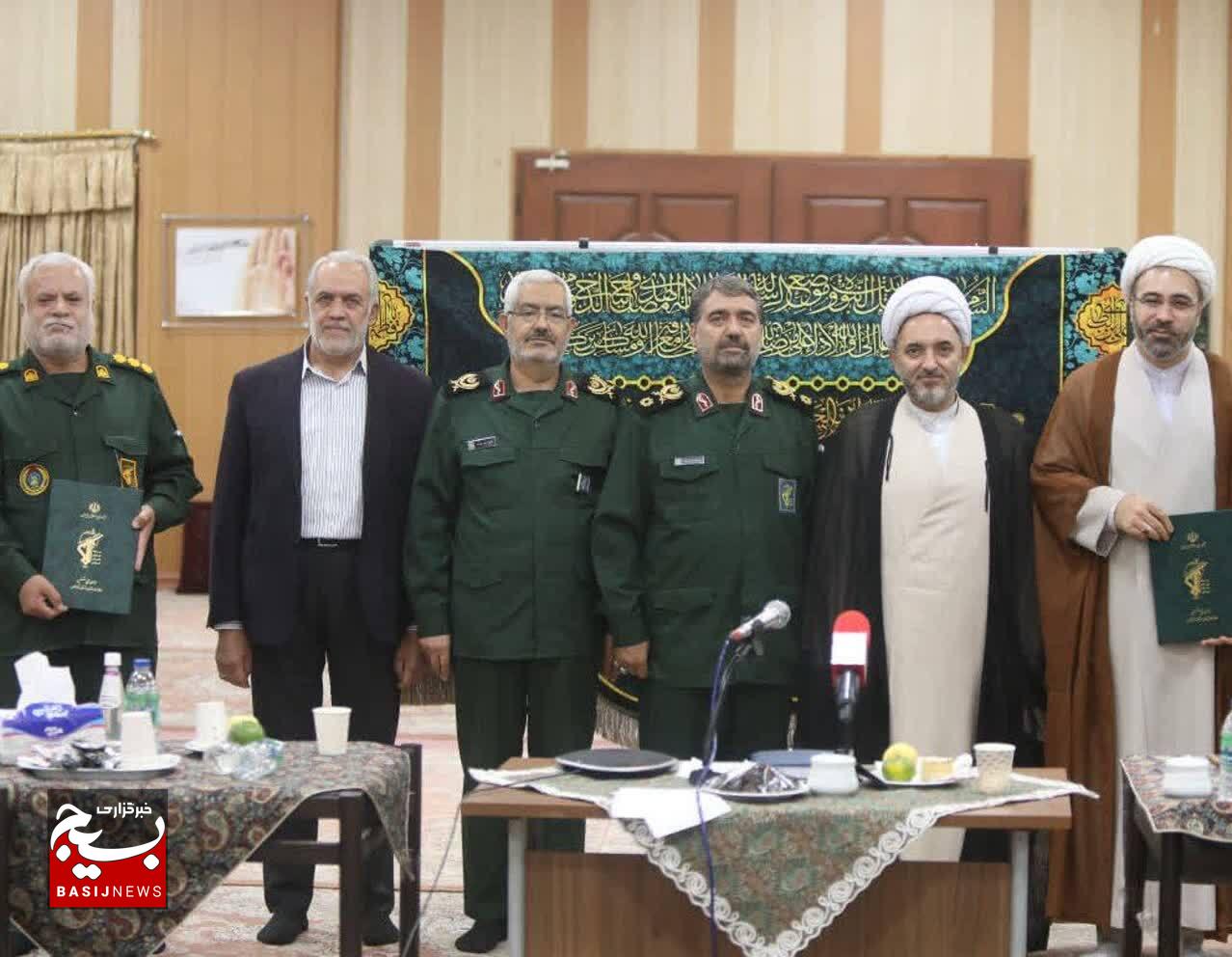 جلسه تکریم و معارفه مسئول جدید سازمان مدارس الگوی صالح