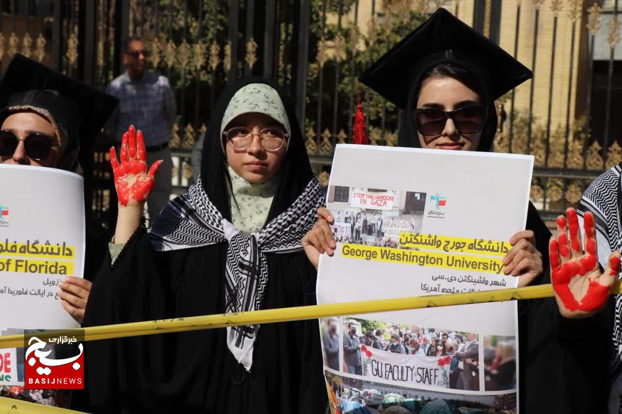 اجتماع بزرگ دانشجویان انقلابی مشهد به مناسبت سالگرد عملیات طوفان الاقصی