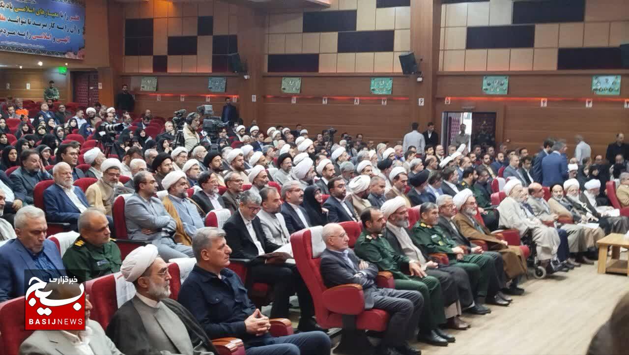 نماز، ژرفترین معنویت تمدنساز است که باید در عرصه بینالمللی ترویج شود نماز، ژرفترین معنویت تمدنساز است که باید در عرصه بینالمللی ترویج شود