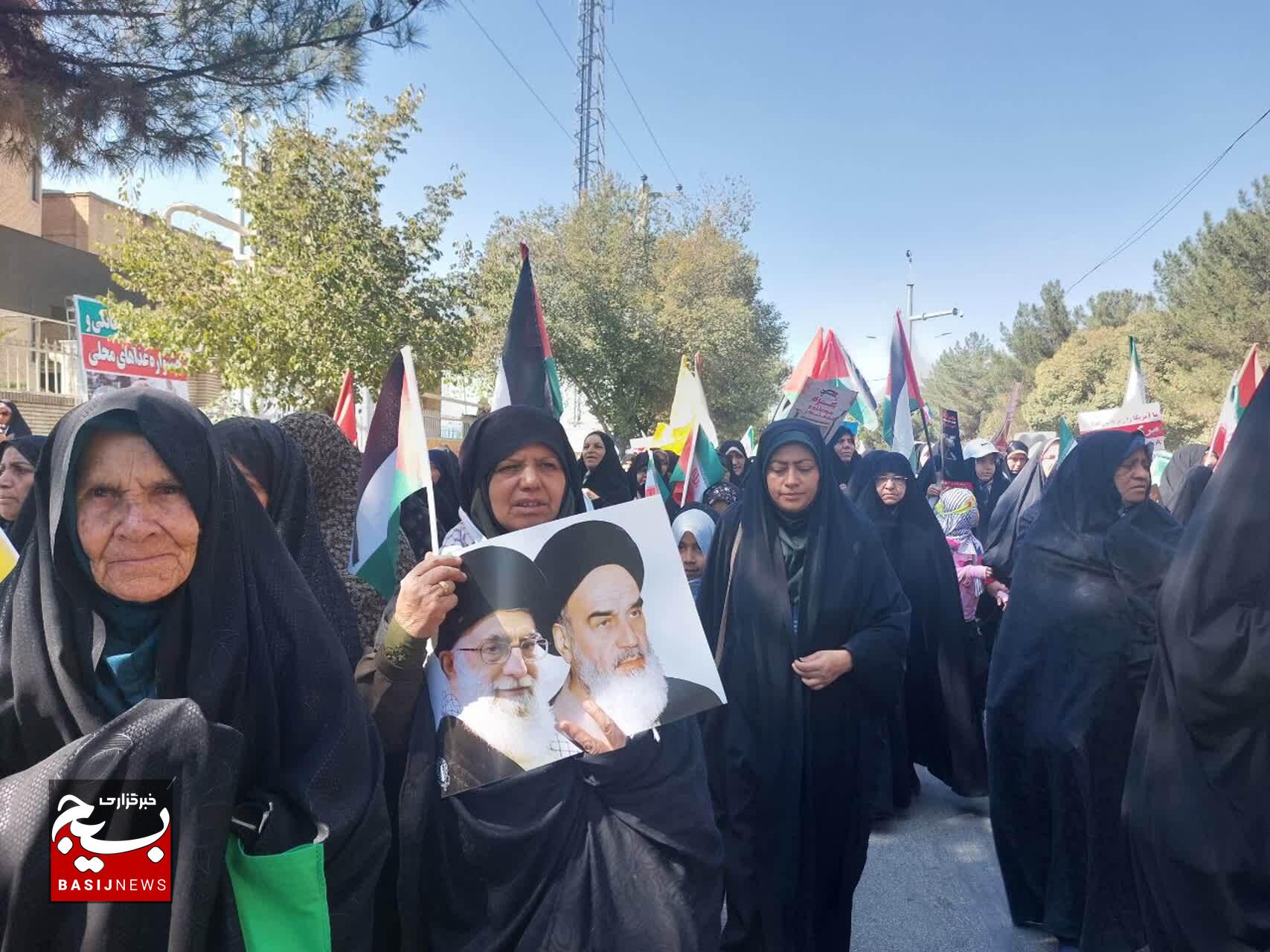 فریاد حمایت از غزه در کرمان؛ راهپیمایی جمعه نصر برگزار شد