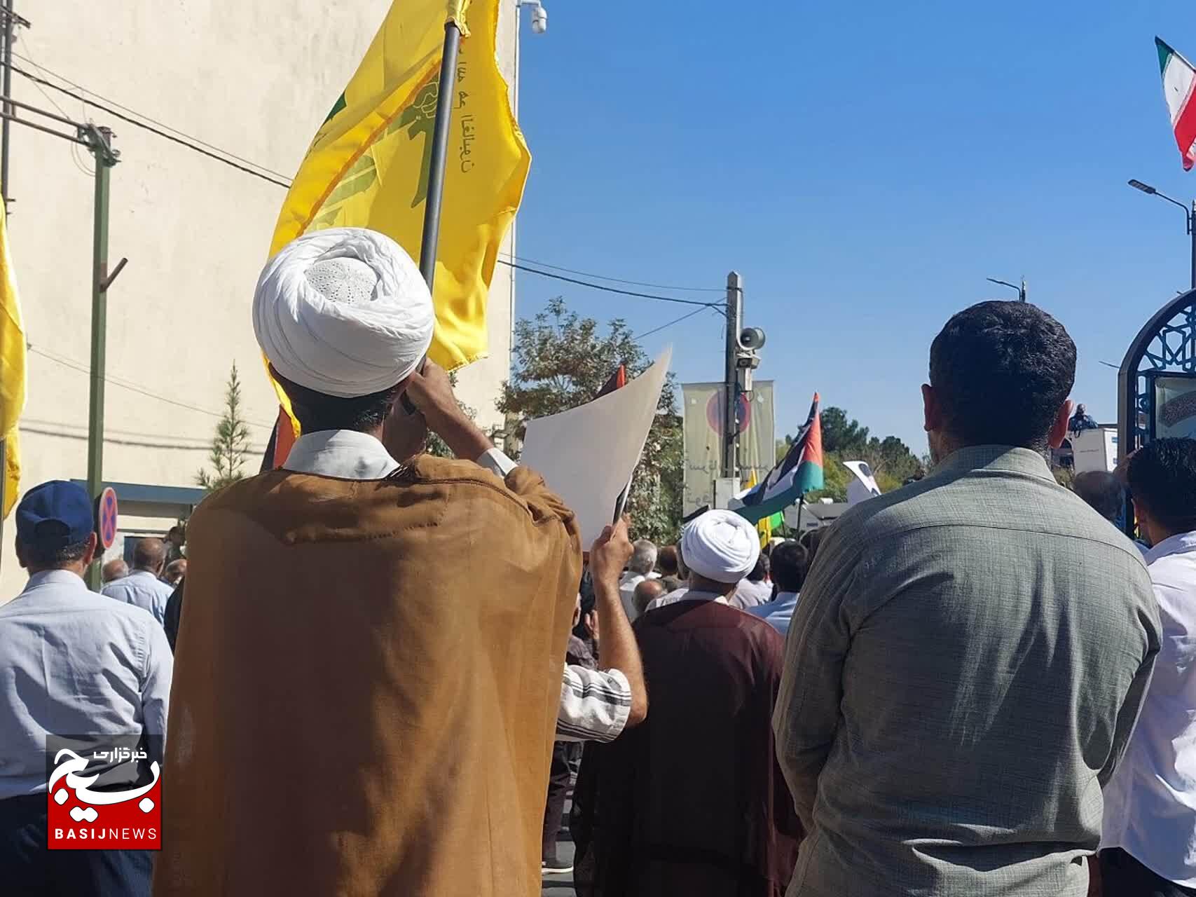 فریاد حمایت از غزه در کرمان؛ راهپیمایی جمعه نصر برگزار شد