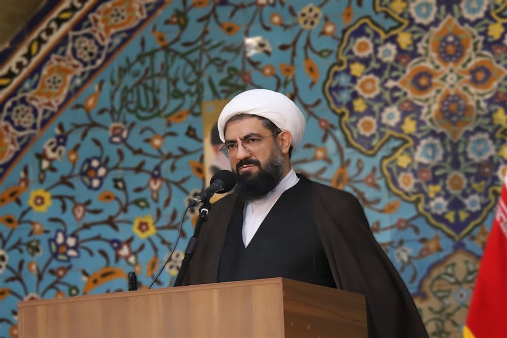 لزوم مقاومت و ایستادگی در جنگ اقتصادی و فرهنگی