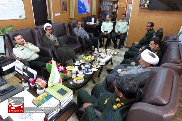 دیدار مسئولین سپاه کنگان با فرمانده انتظامی این شهرستان دیدار مسئولین سپاه کنگان با فرمانده انتظامی این شهرستان