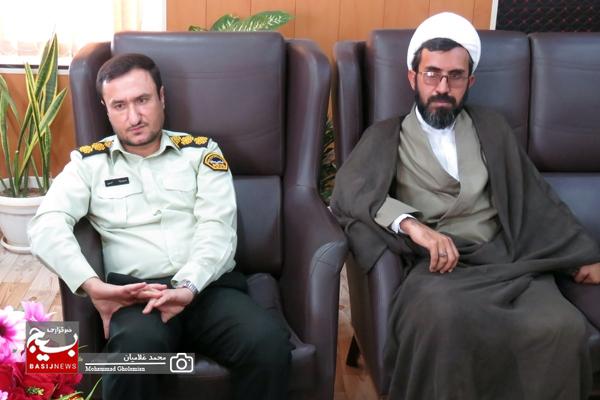 دیدار مسئولین سپاه کنگان با فرمانده انتظامی این شهرستان دیدار مسئولین سپاه کنگان با فرمانده انتظامی این شهرستان