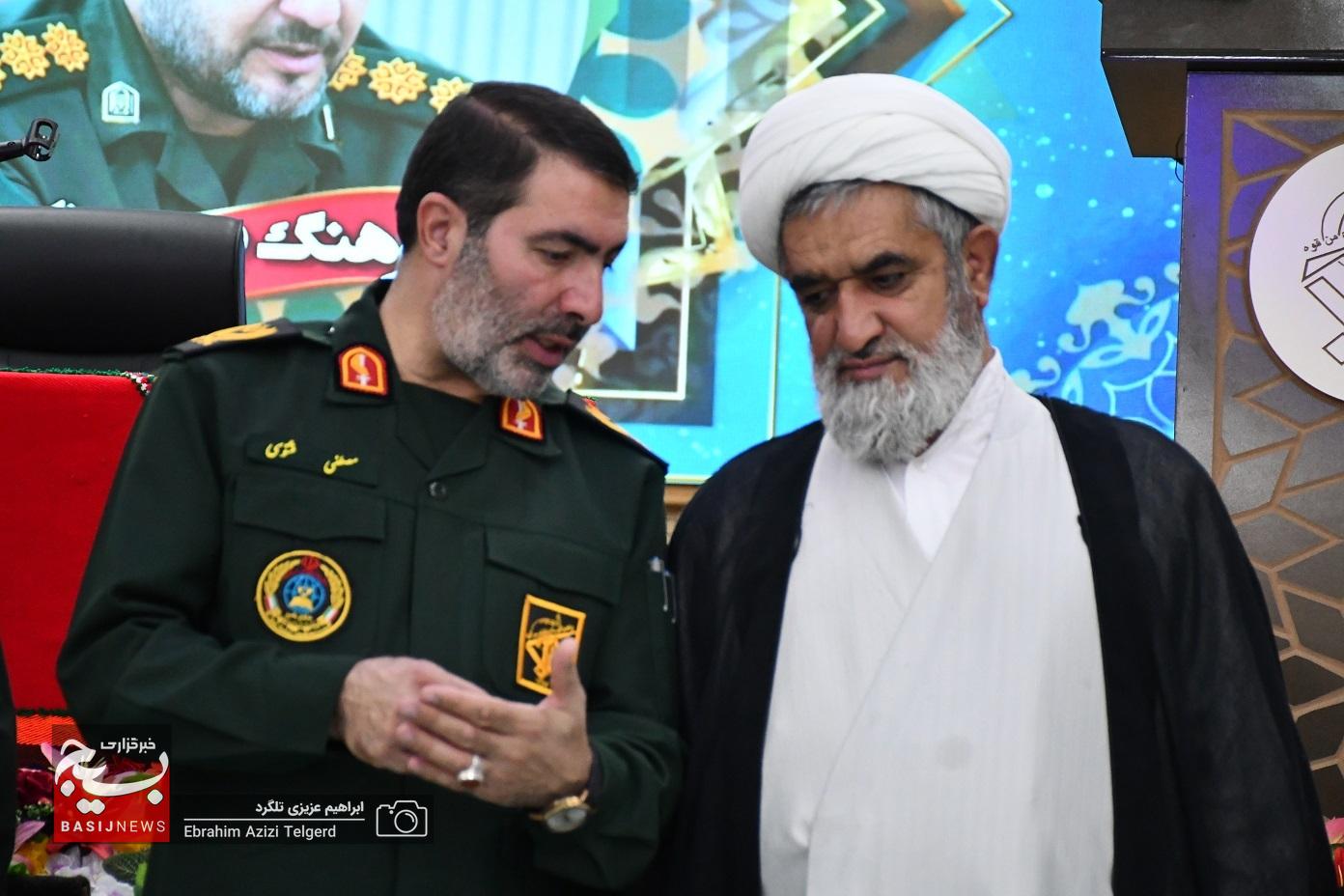آیین معارفه جانشین و معاون هماهنگکننده سپاه فتح استان آیین معارفه جانشین و معاون هماهنگکننده سپاه فتح استان