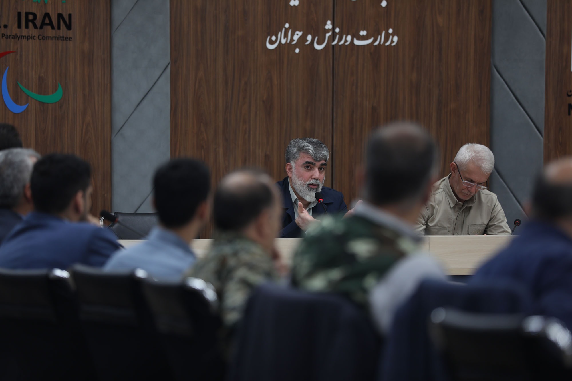 نشست اعضای شورای بسیج و فرماندهان پایگاه های مقاومت وزارت ورزش و مسئولان بسیج ورزشکاران فدراسیون ها