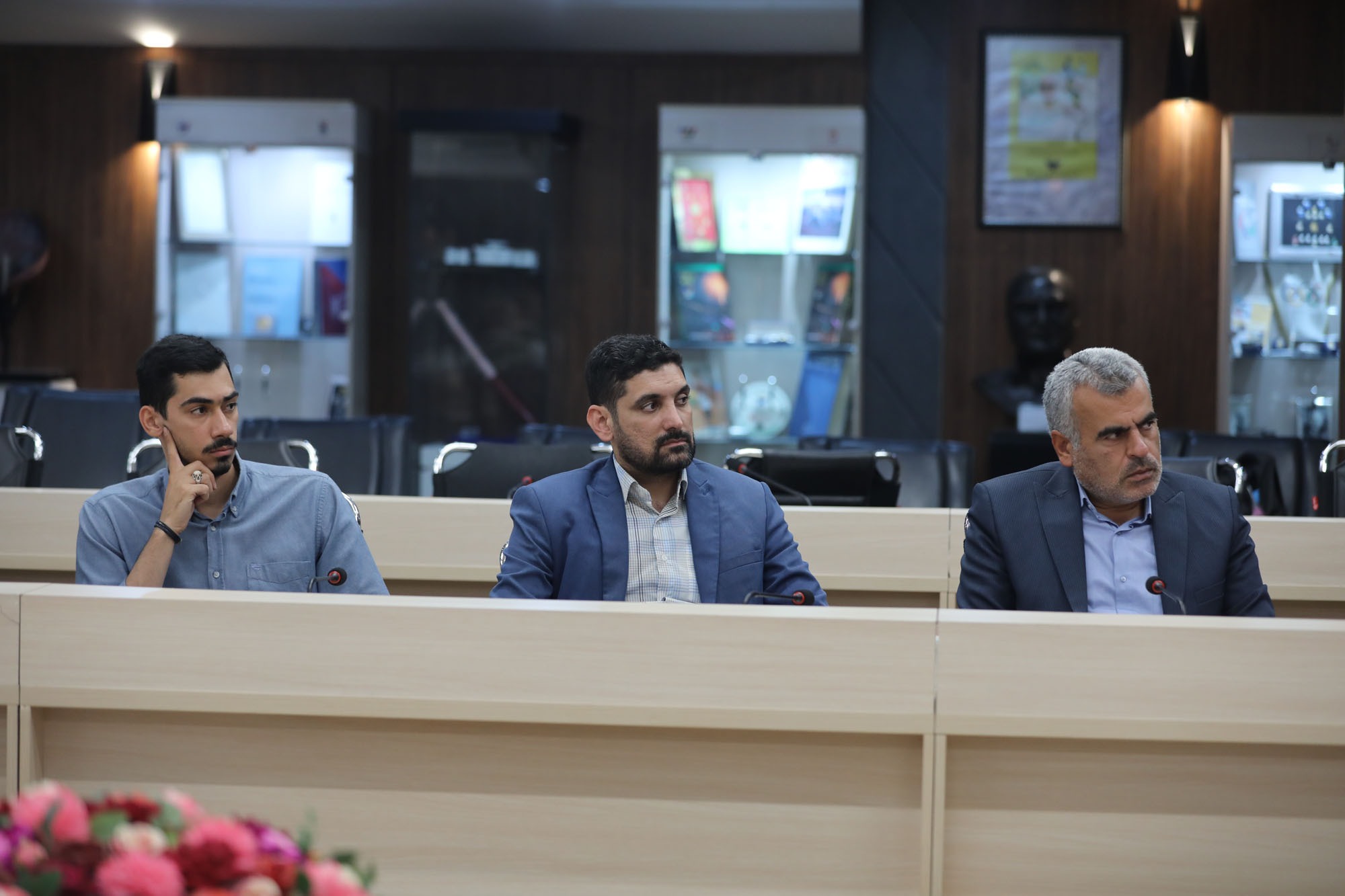 نشست اعضای شورای بسیج و فرماندهان پایگاه های مقاومت وزارت ورزش و مسئولان بسیج ورزشکاران فدراسیون ها