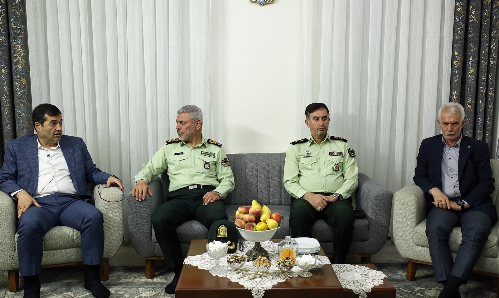 دیدار مسئولان ورزش و فراجا با خانواده شهید ورزشکار نیروی انتظامی + تصاویر