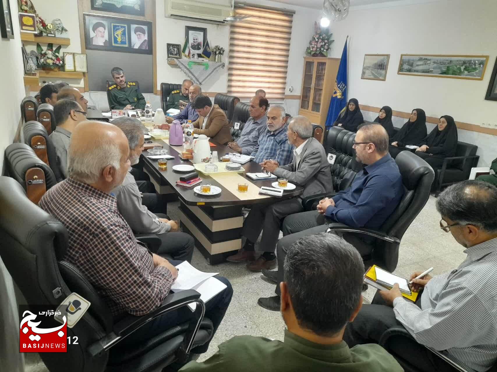 اقشار بسیج در هر اداره و دستگاه اجرایی باید الگو باشند اقشار بسیج در هر اداره و دستگاه اجرایی باید الگو باشند
