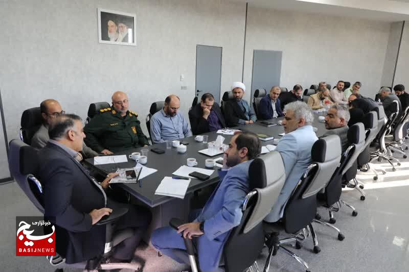 دانش‌آموزان البرزی در راهپیمایی ۱۳ آبان، نماد روحیه استکبارستیزی و مقاومت ملی
