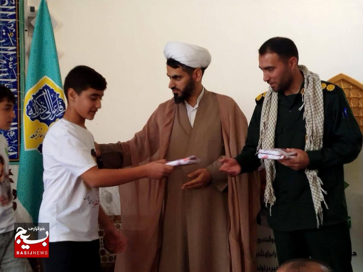 پاسداشت خادمان قرآن و نماز در شهرستان آوج