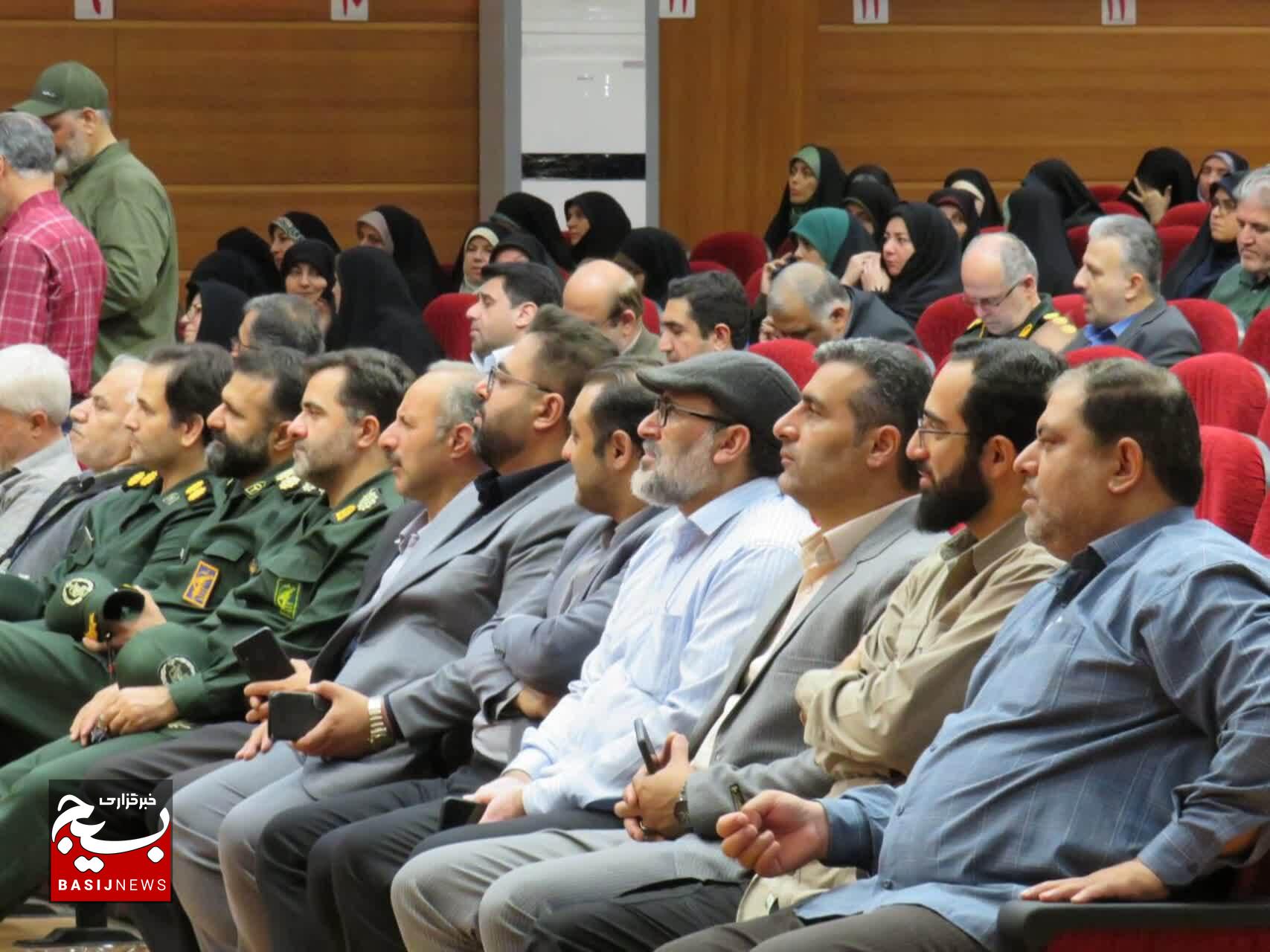 با روایت درست از رشادت‌ها و مجاهدت‌های شهیدان، مانع تحریف تاریخ شویم