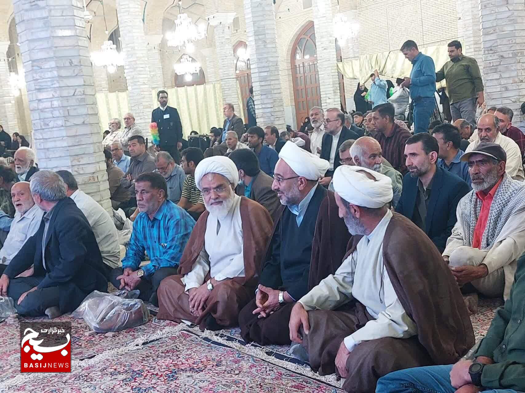 برگزاری مراسم بزرگداشت ۲۴ مهر و یادواره شهیدان باقدرت و یزدان‌شناس در مسجد جامع کرمان