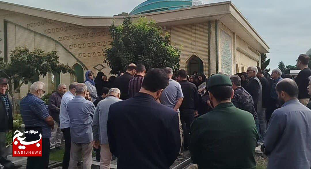 تنها مادر شهید روستای لاکوژده،در ماه شهادت فرزندش به او پیوست