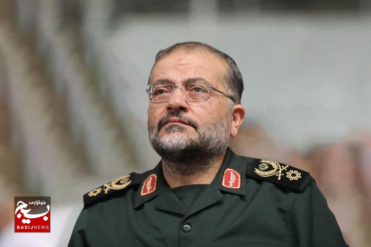 پیام سردار سلیمانی در پی درگذشت سردار افشار/ این سردار رشید اسلام با مدیریت جهادی، تلاش و مجاهدت فراوان، موجبات اعتلای انقلاب اسلامی و یکپارچگی و اقتدار نیروی مقاومت بسیج را فراهم نمود