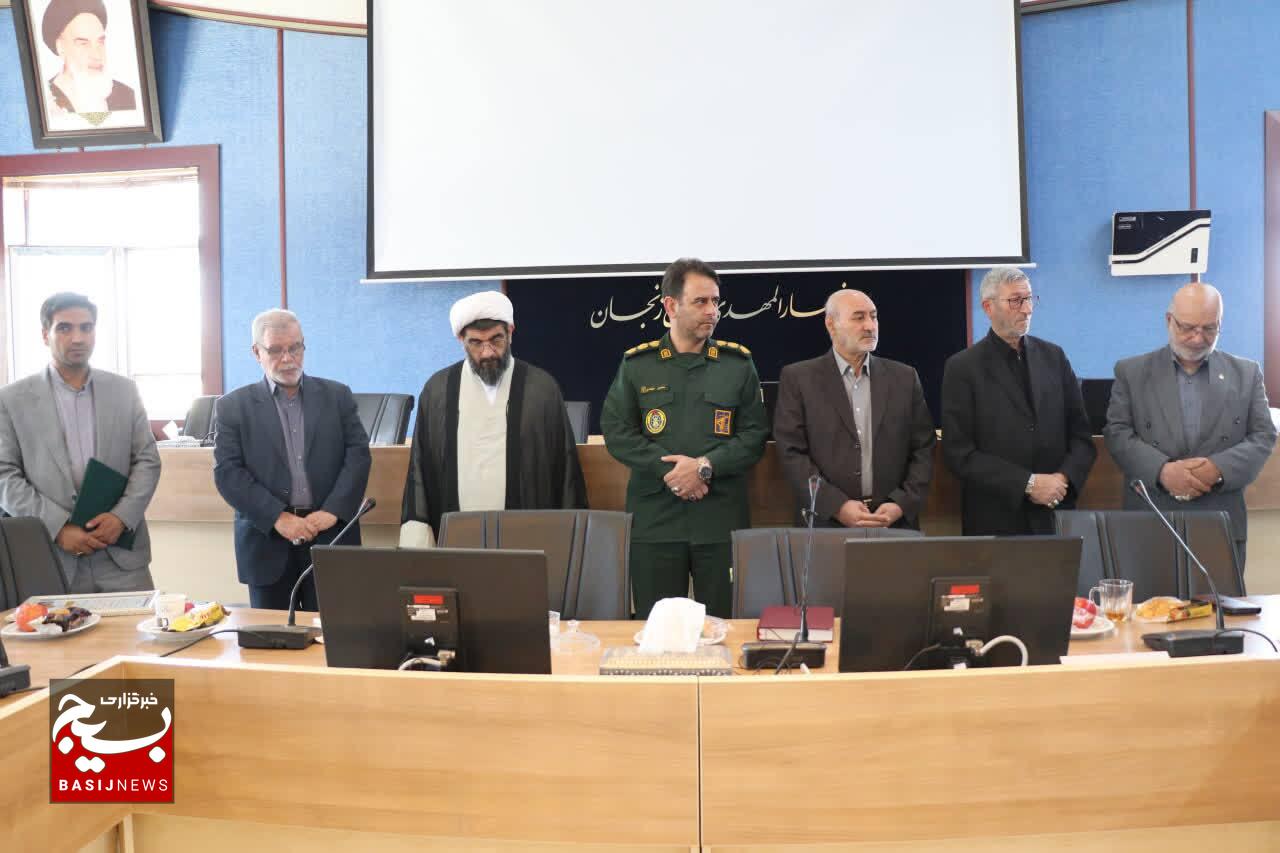پایتخت شور و شعور حسینی مدیون پیرغلامان مداح است / خروجی تربیت هیئتهای مذهبی در «جنگ ۱۲ روزه» خود را نشان داد پایتخت شور و شعور حسینی مدیون پیرغلامان مداح است / خروجی تربیت هیئتهای مذهبی در «جنگ ۱۲ روزه» خود را نشان داد