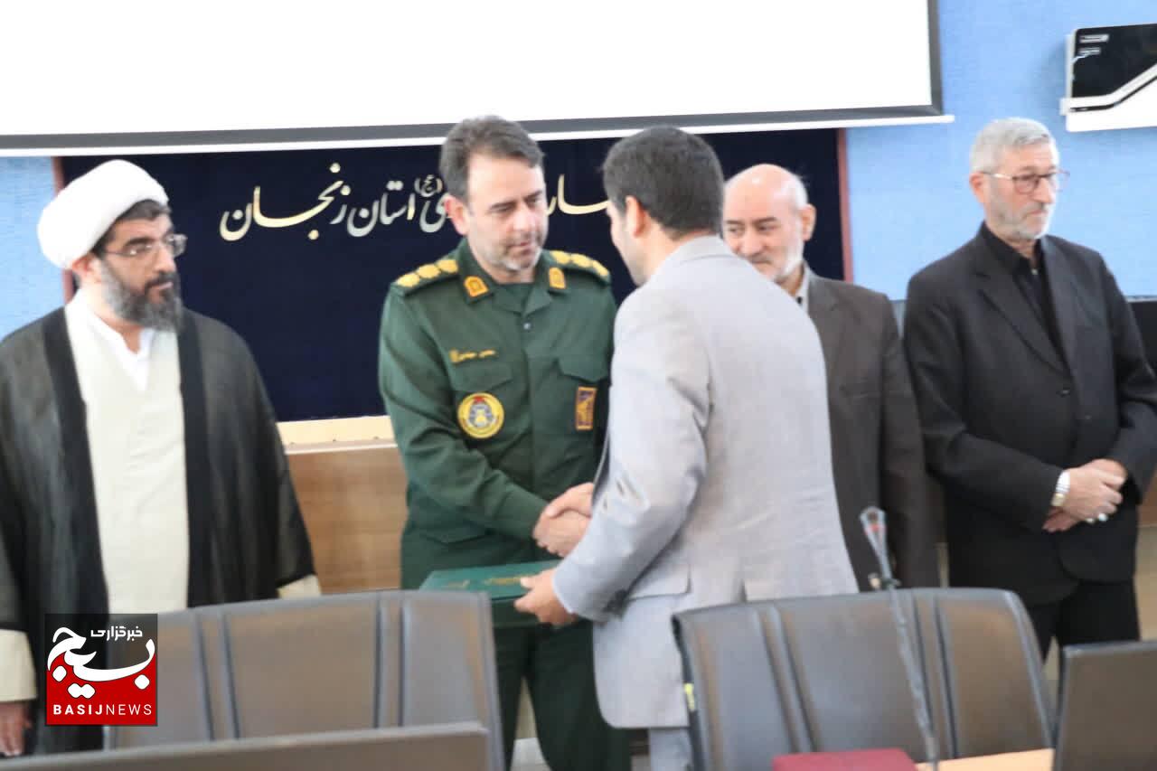 پایتخت شور و شعور حسینی مدیون پیرغلامان مداح است / خروجی تربیت هیئتهای مذهبی در «جنگ ۱۲ روزه» خود را نشان داد پایتخت شور و شعور حسینی مدیون پیرغلامان مداح است / خروجی تربیت هیئتهای مذهبی در «جنگ ۱۲ روزه» خود را نشان داد