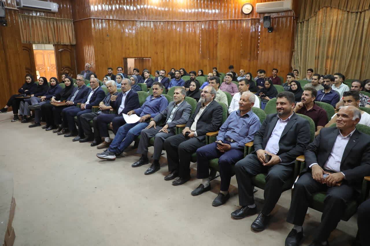 برگزاری همایش تخصصی «ترویج و تعمیق منش پهلوانی ویژه مربیان، داوران و ورزشکاران در یزد + تصاویر