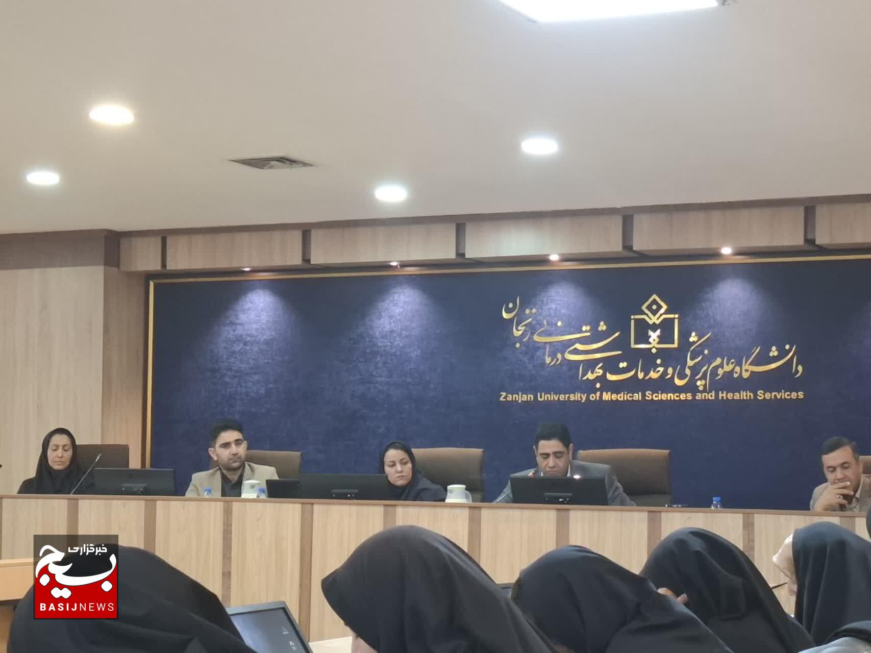 ۵۰۰ میلیارد تومان مطالبه علوم پزشکی زنجان از بیمه‌ها مربوط به دارو و تجهیزات پزشکی است/ در استان کمبود انسولین وجود ندارد