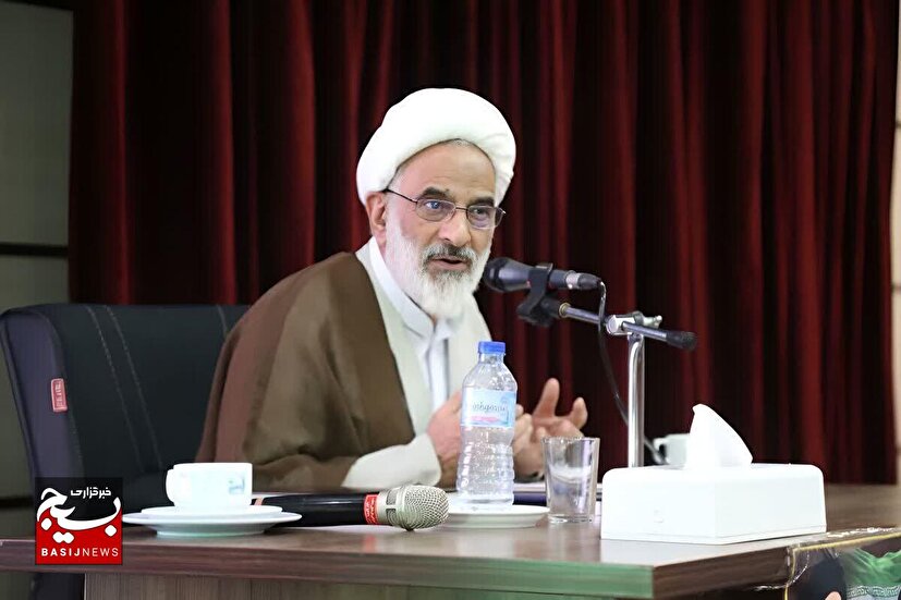 خواهران بسیج طلاب پرچمداران جنگ شناختی هستند