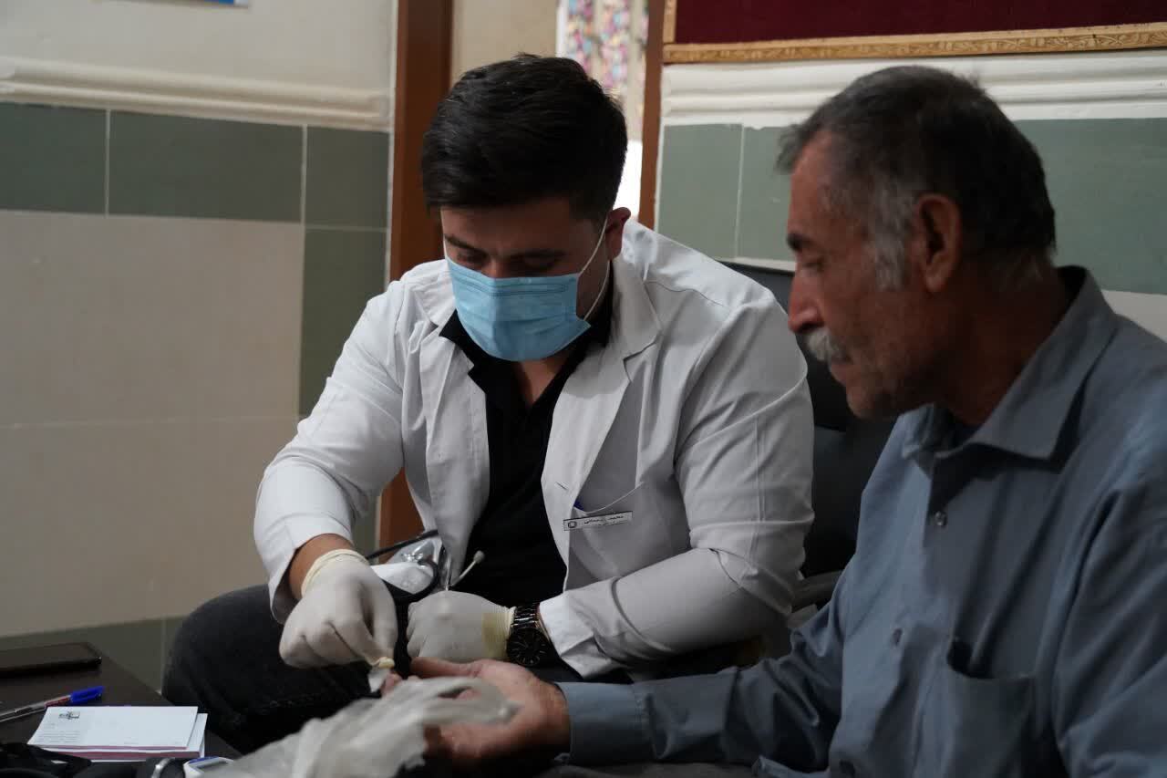 شیرینی خدمت دانشجویان جهادگر بسیجی دانشگاه علوم‌پزشکی یاسوج در رود تلخ
