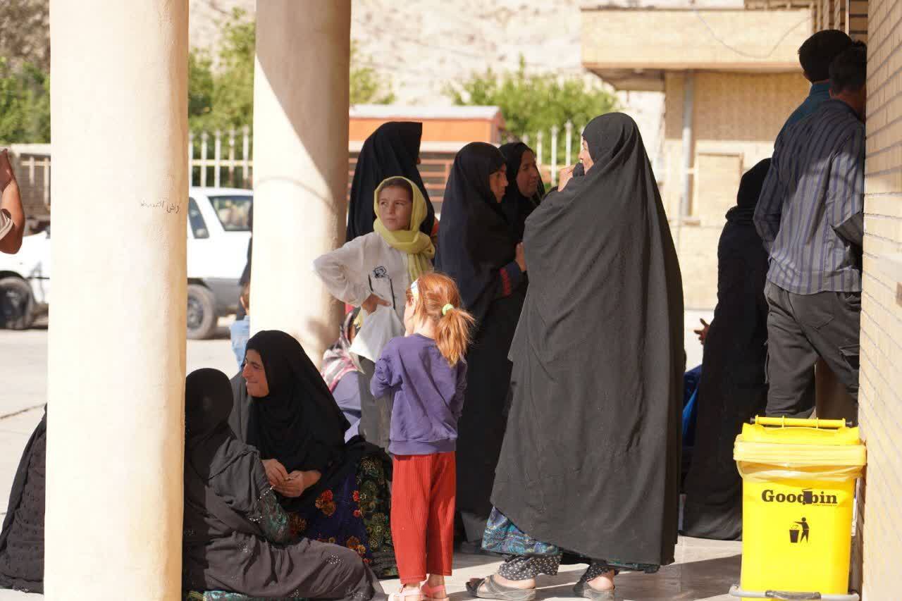 شیرینی خدمت دانشجویان جهادگر بسیجی دانشگاه علوم‌پزشکی یاسوج در رود تلخ