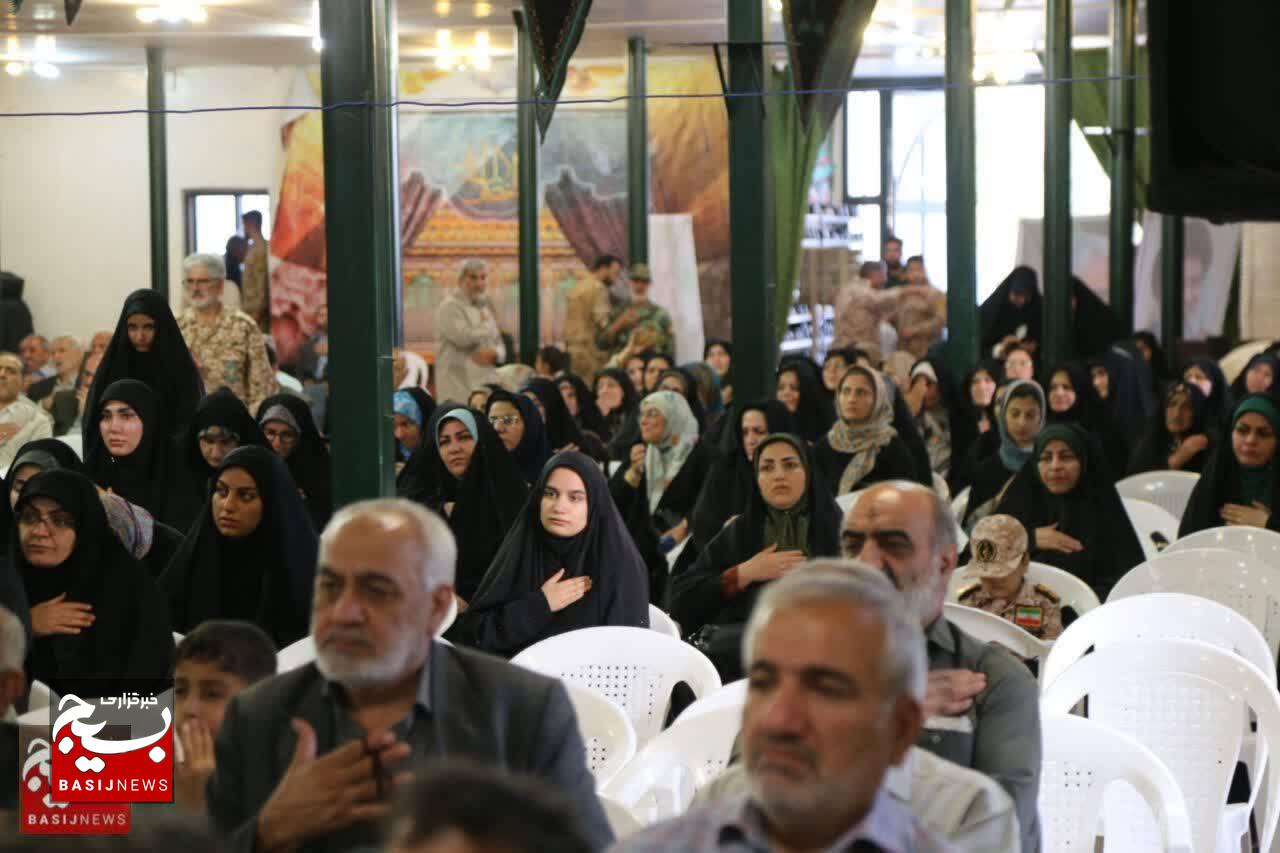 دشمن اگر خطا کند، با ابتکارات فرزندان ایران متحیر خواهد شد