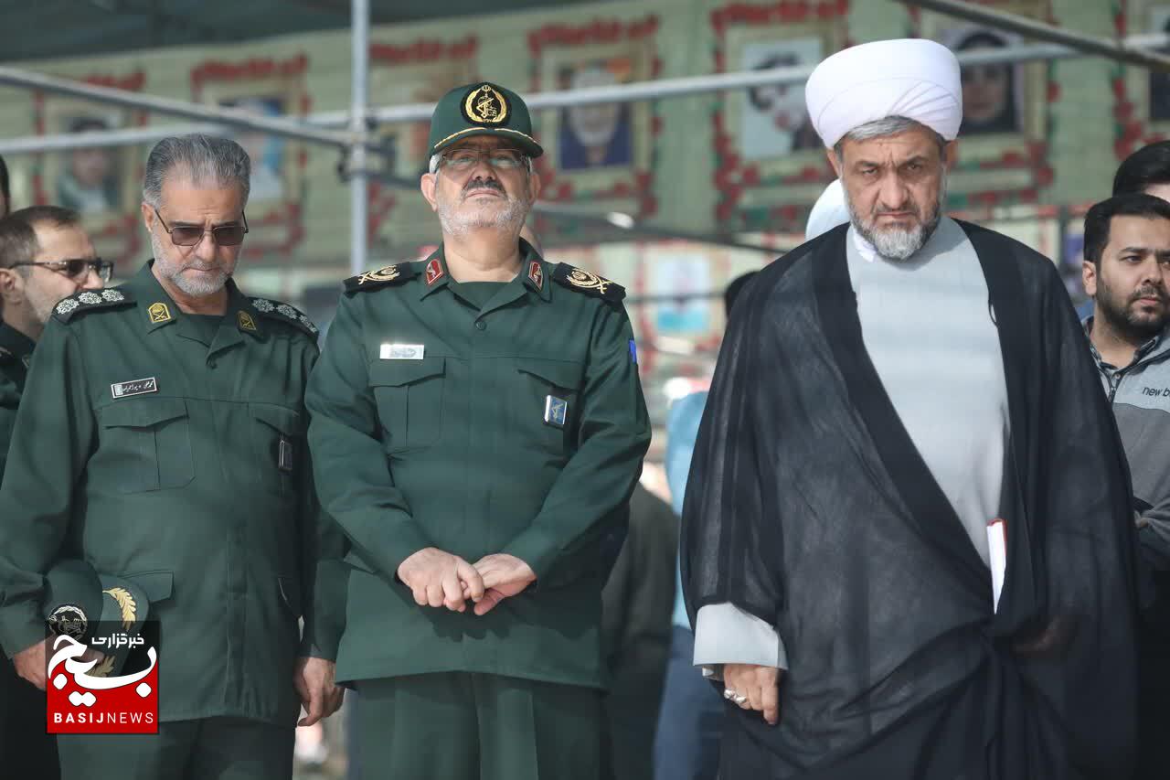 مراسم غبارروبی و زیارت شهدای اقتدار بسیج در جنگ تحمیلی ۱۲ روزه