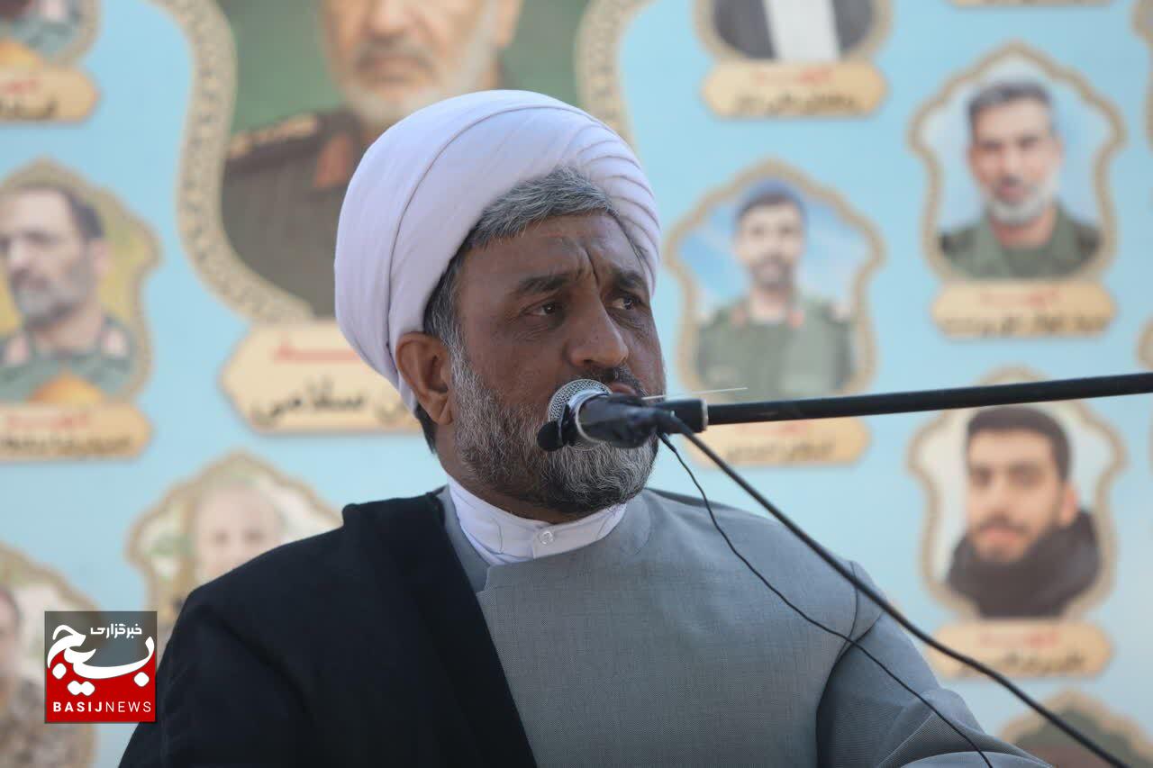 مراسم غبارروبی و زیارت شهدای اقتدار بسیج در جنگ تحمیلی ۱۲ روزه